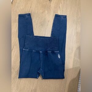 FP Movement Good Karma 7/8 leggings size XS/S Pilates yoga casual running